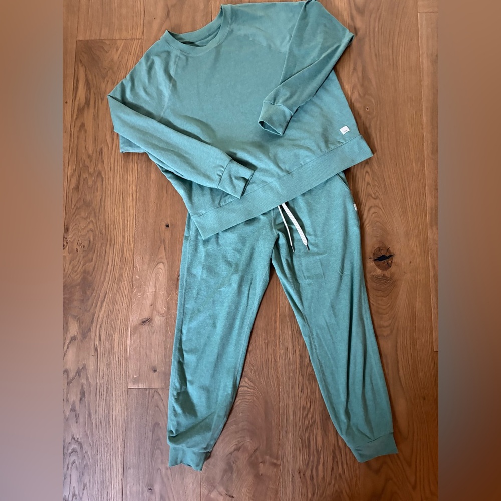 Green Vuori Lounge Set